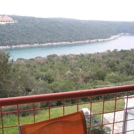 Jadranko With Sea View * Pavicini